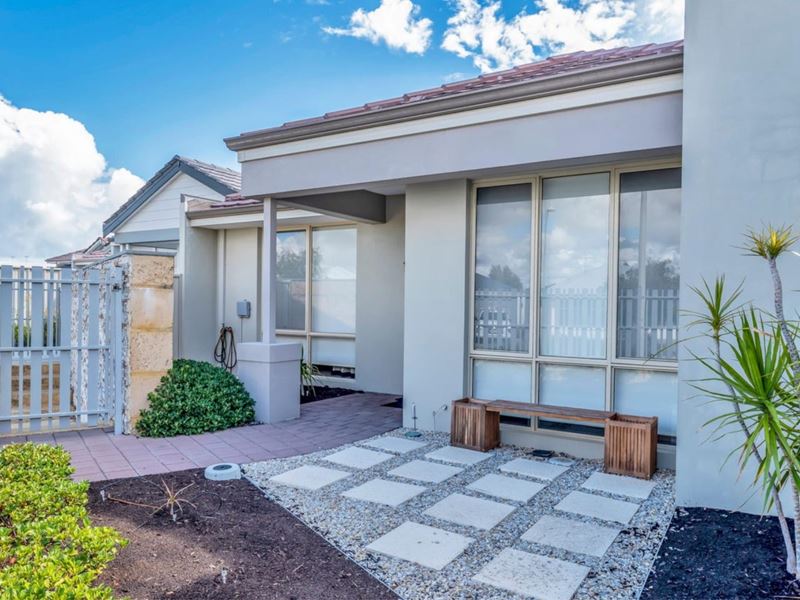72 Kingscliff Drive, Golden Bay
