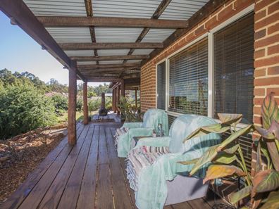 25 Chestnut Road, Jarrahdale WA 6124