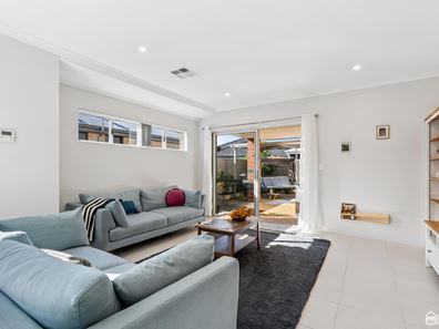 12 Marara Street, Hilbert WA 6112