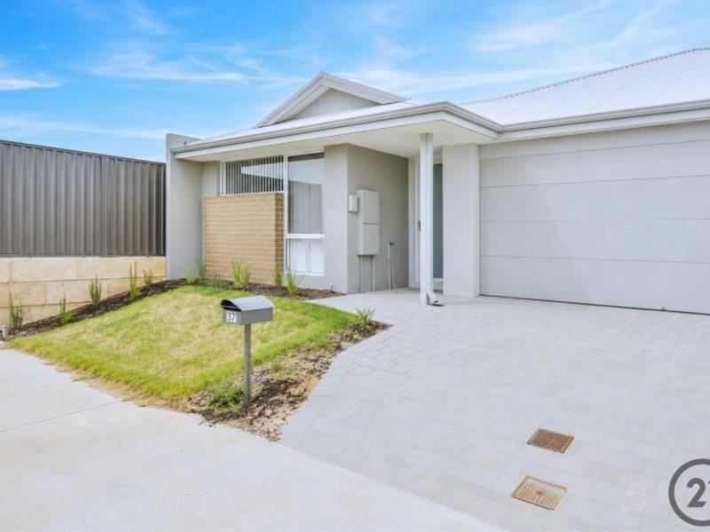 37 Angalore Road, Madora Bay WA 6210