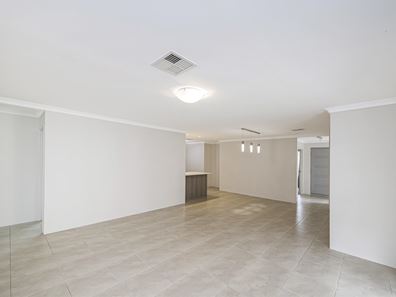 4/68 Boundary Road, St James WA 6102