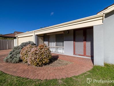 56 Strawberry Dr, Seville Grove WA 6112