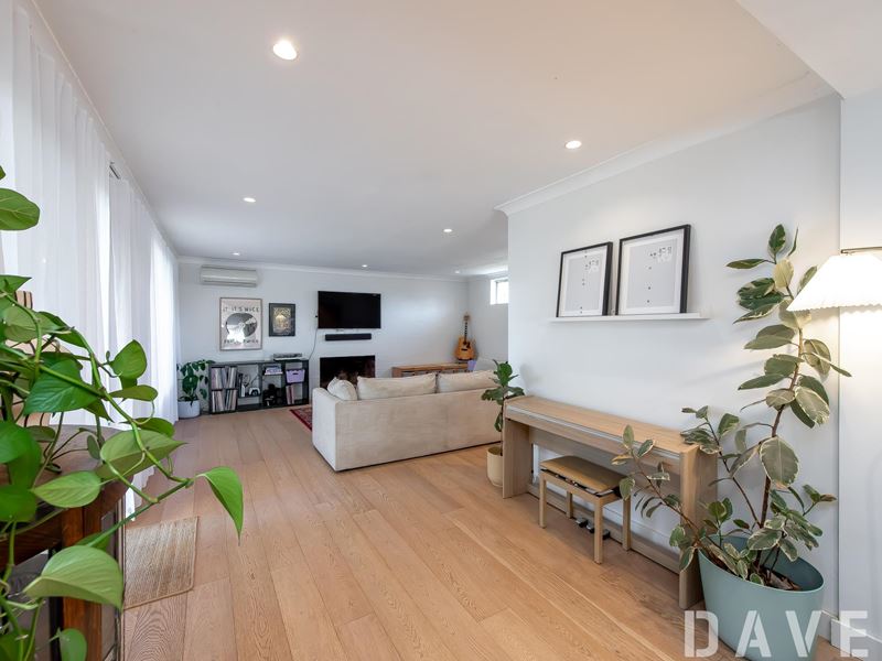 24 Giles Avenue, Padbury