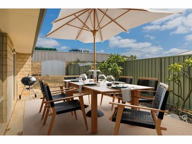 6 Hueston Lookout, Leda WA 6170