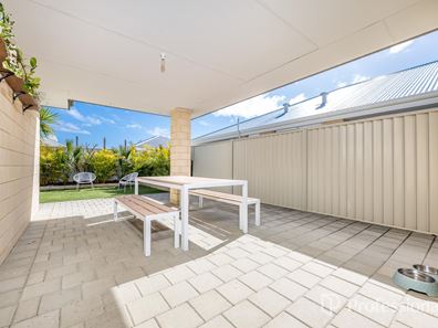 18 Dolphin Drive, Alkimos WA 6038