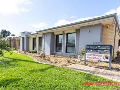 20/91 Lowanna Way, Armadale WA 6112