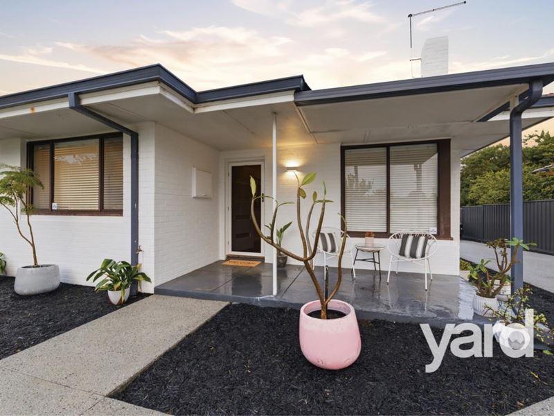 10 Camillo Street, Coolbellup WA 6163