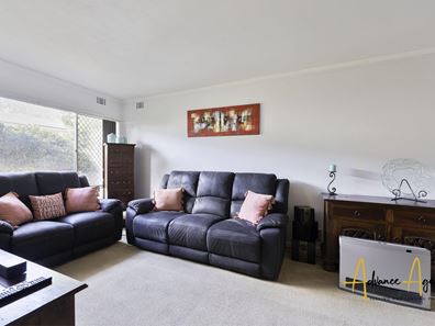 10B Casserley Avenue, Girrawheen WA 6064