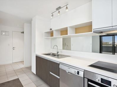 76/59 Breaksea Drive, North Coogee WA 6163