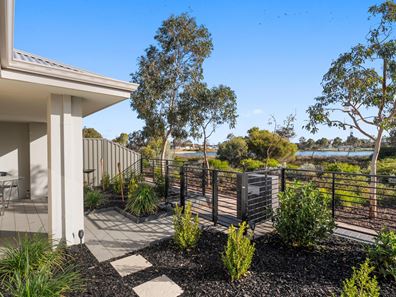2 Bibra Way, South Yunderup WA 6208