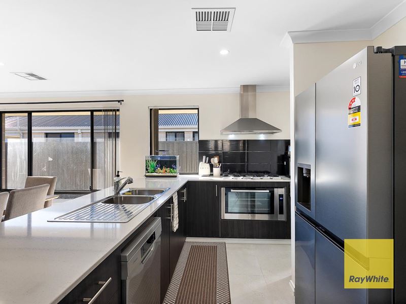 6 Mosley Street, Hilbert WA 6112