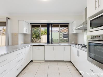 2 Joy Close, Willetton WA 6155