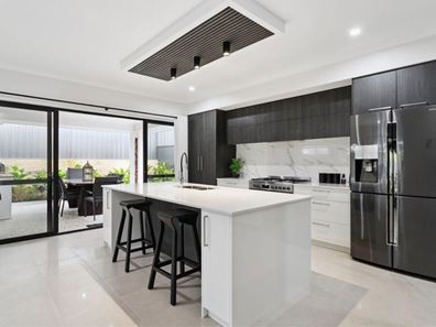 52 Rhodeswood Drive, Aveley WA 6069