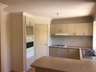 4/12 Kathleen Street, Yokine WA 6060