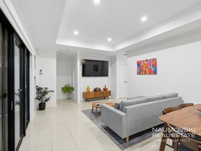 10A May Drive, Nollamara WA 6061