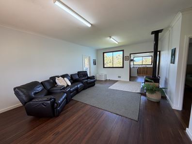 21 Walpole Street East, Walpole WA 6398