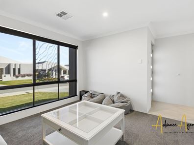 9 Jumilla Way, Caversham WA 6055