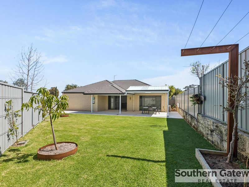 4 Hersham Lane, Wellard