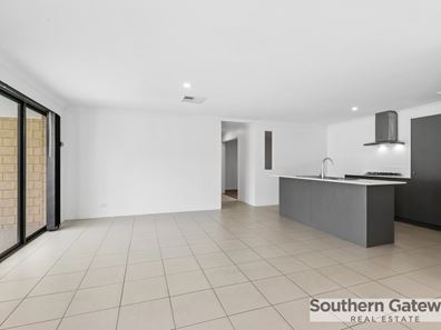 4 Hersham Lane, Wellard WA 6170