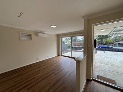 28 Calvert Way, Girrawheen WA 6064