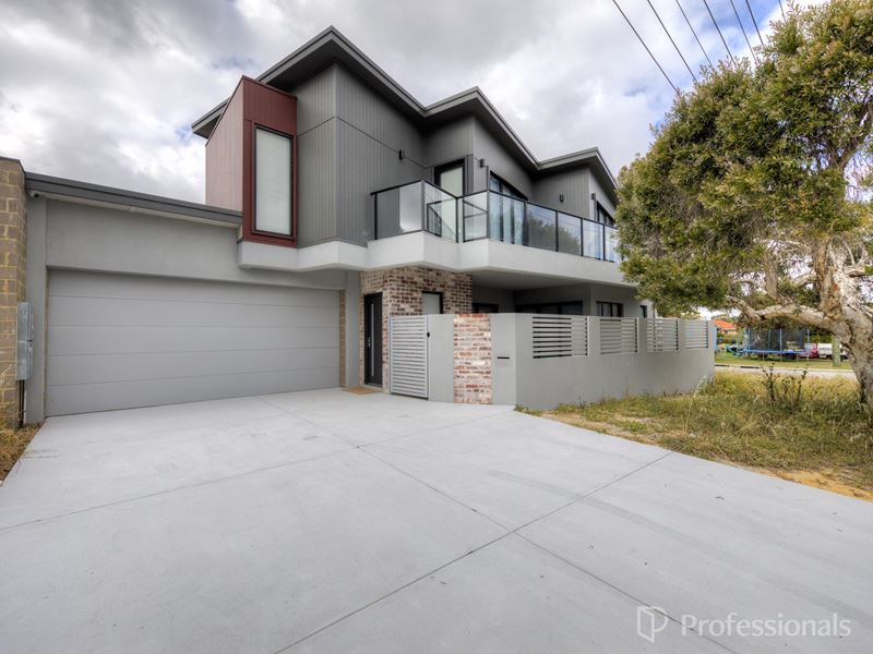 16 Derrington Crescent, Balga WA 6061