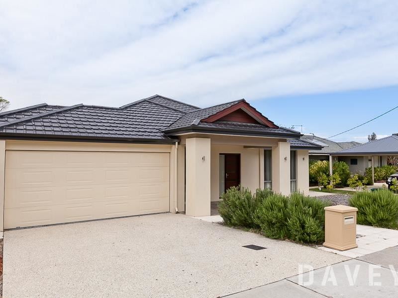 13 Jeanes Road, Karrinyup WA 6018