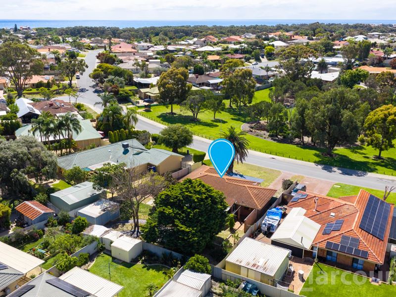 9 Silvertop Avenue, Halls Head WA 6210