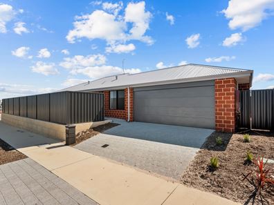 12 Nanarup Street, Two Rocks WA 6037