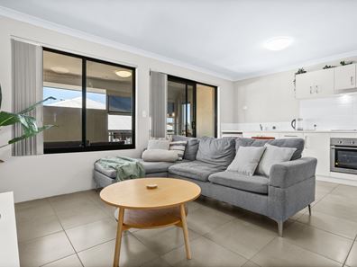 4/22 Edeline Street, Spearwood WA 6163
