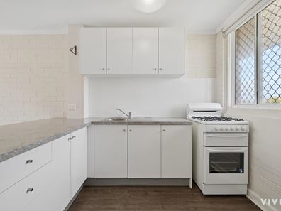 17/221 Clontarf Road, Hamilton Hill WA 6163