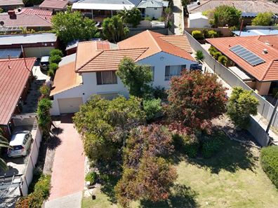 18 Venus Way, Hillarys WA 6025