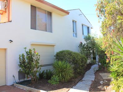18 Venus Way, Hillarys WA 6025