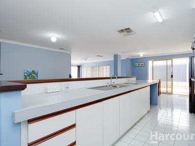 122 Caledonia Avenue, Currambine WA 6028