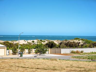 11 Evana Terrace, Wandina WA 6530