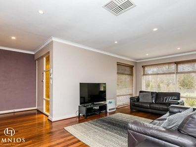 21 Lennox Place Place, Hamersley WA 6022