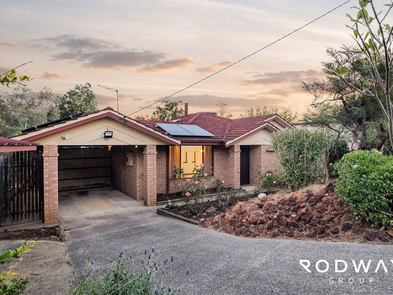 64 Amethyst Crescent, Mount Richon WA 6112