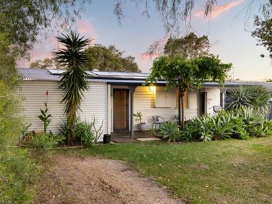 27A King Drive, Wannanup WA 6210