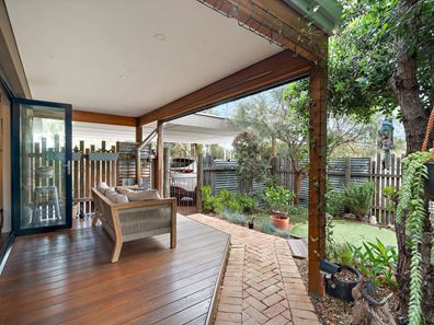 14A Glenister Road, Hamilton Hill WA 6163