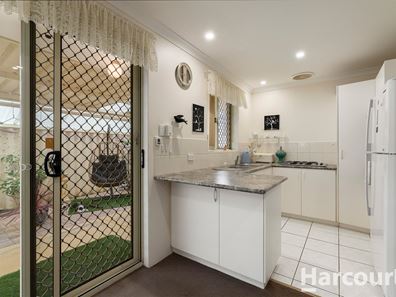 2/16 Wattleglen Avenue, Erskine WA 6210