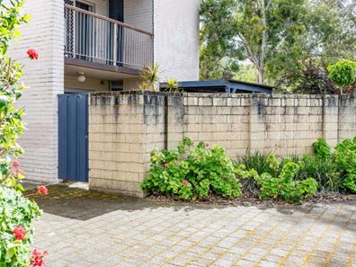 28/2 Pengilly Road, Orelia WA 6167