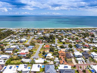 8 Atwick Court, Madora Bay WA 6210