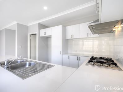34 Langport Way, Butler WA 6036