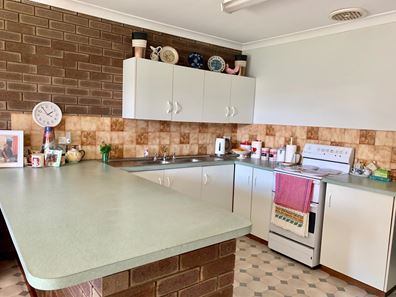 8A Thatcher Street, Waroona WA 6215