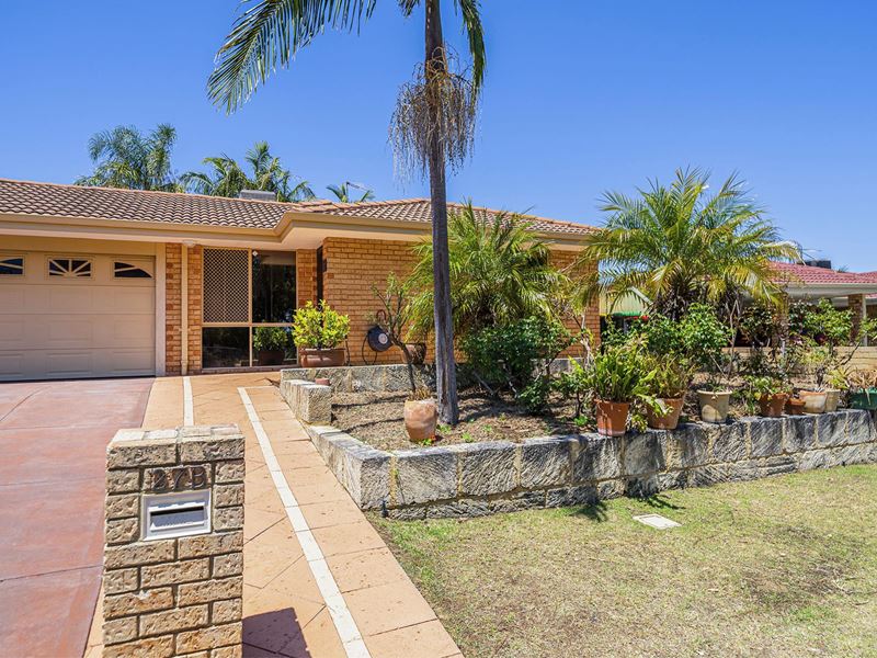 27B Chichester Drive, Woodvale WA 6026