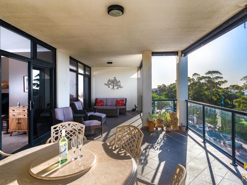 Unit 13/43 Rockingham Beach Rd, Rockingham WA 6168