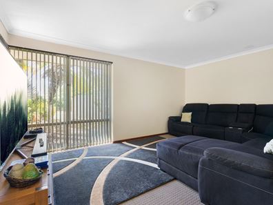 10 Chartwell Place, Leeming WA 6149