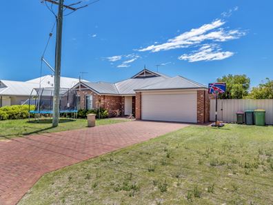 14 Swifts Court, Rockingham WA 6168