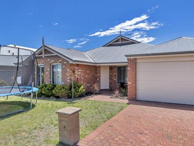 14 Swifts Court, Rockingham WA 6168