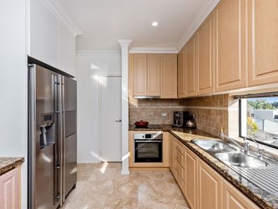 6/24 Charles Street, South Perth WA 6151