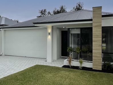8 Waverley Place, Dianella WA 6059